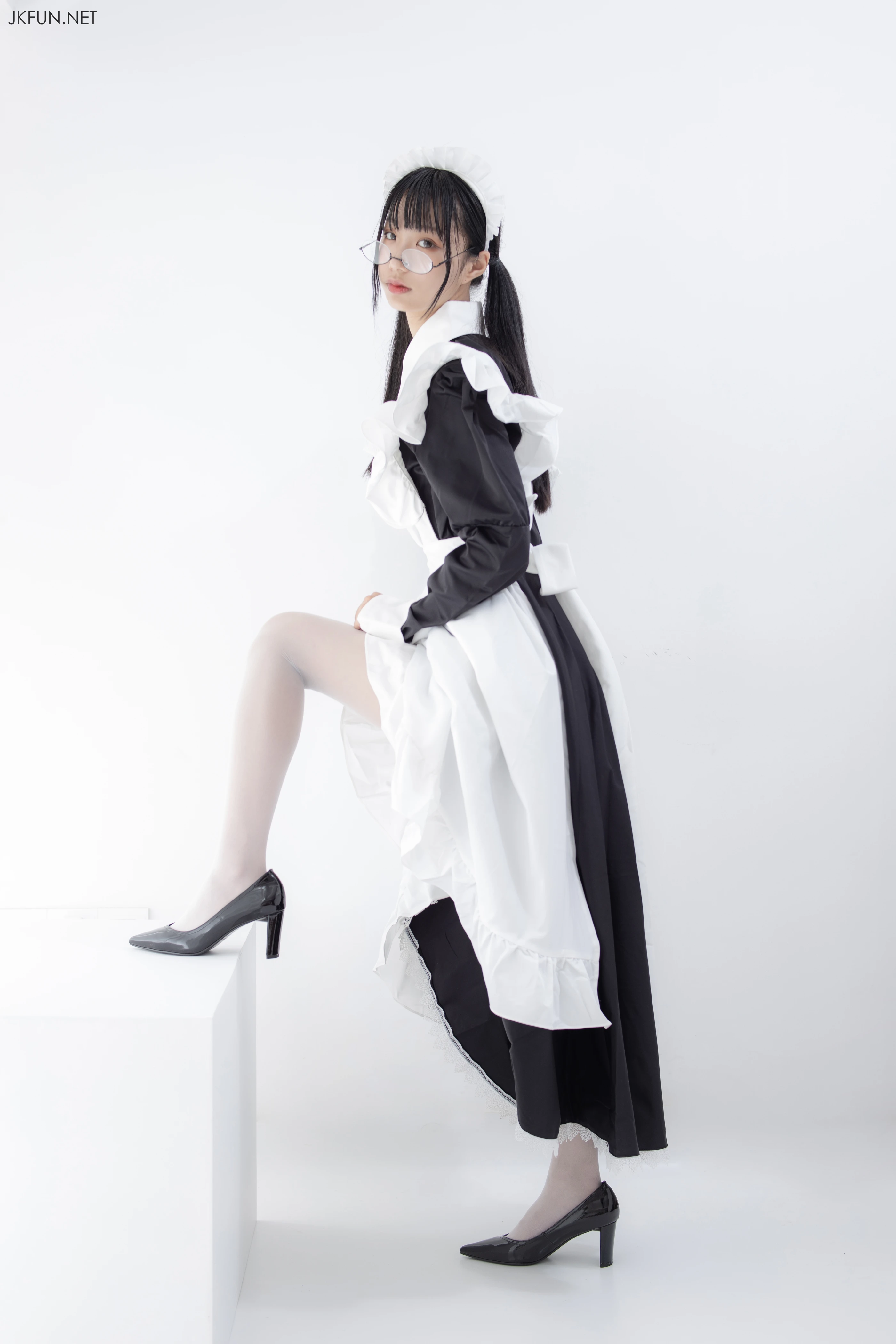 森萝财团 [JKFUN-017] 眼镜白丝女仆 [127P 1V]插图4